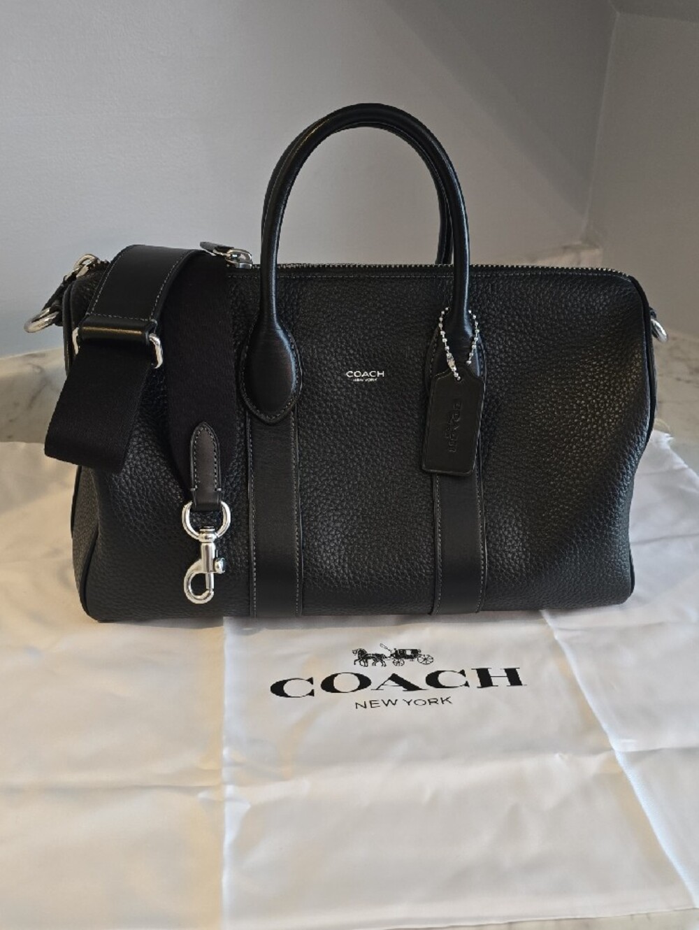 Coach Compass Bag 35 Black Pebbled Leather with Detachable Strap - Picture 15 of 15